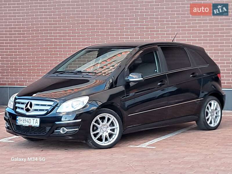 Mercedes-benz B 200 (2010)