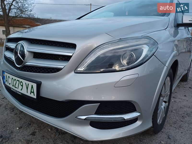 Mercedes-benz B 250e (2017)