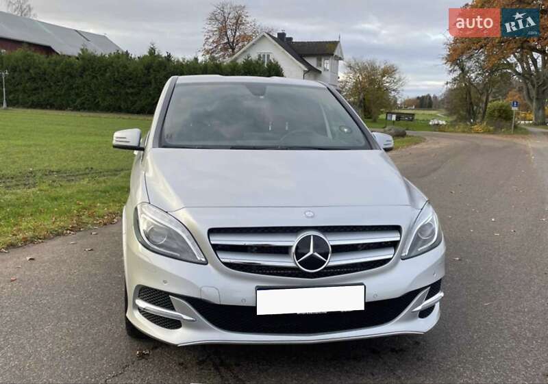 Mercedes-benz B 250e (2016)