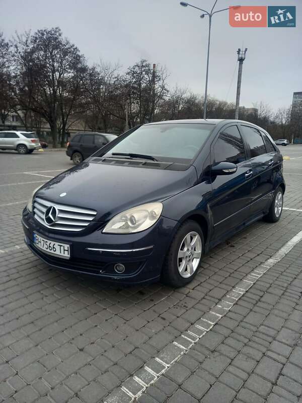 Mercedes-benz B 150 (2006)