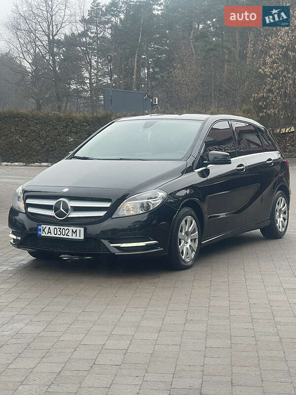 Mercedes-benz B180 cdi (2012)