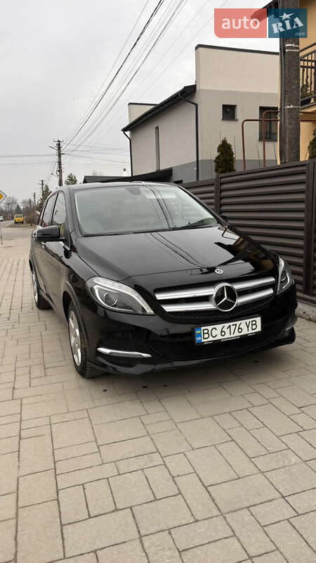 Mercedes-benz B-class (2017)