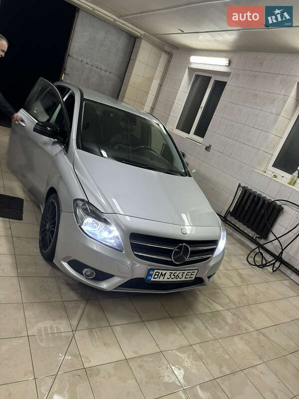 Mercedes-benz B-class (2012)