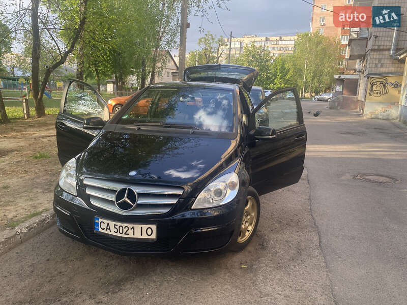 Mercedes-benz B-class (2009)