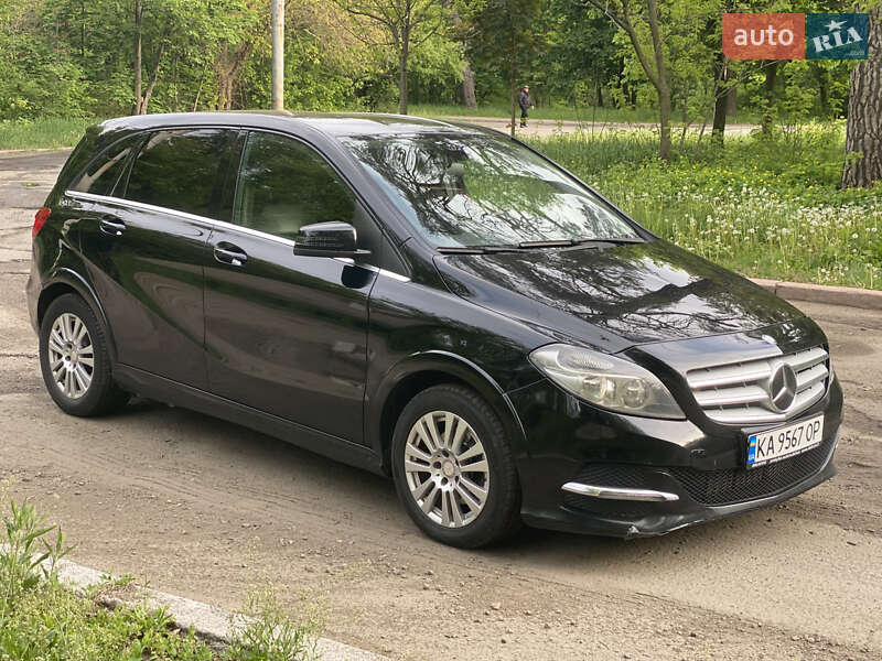 Mercedes-benz B-class (2014)