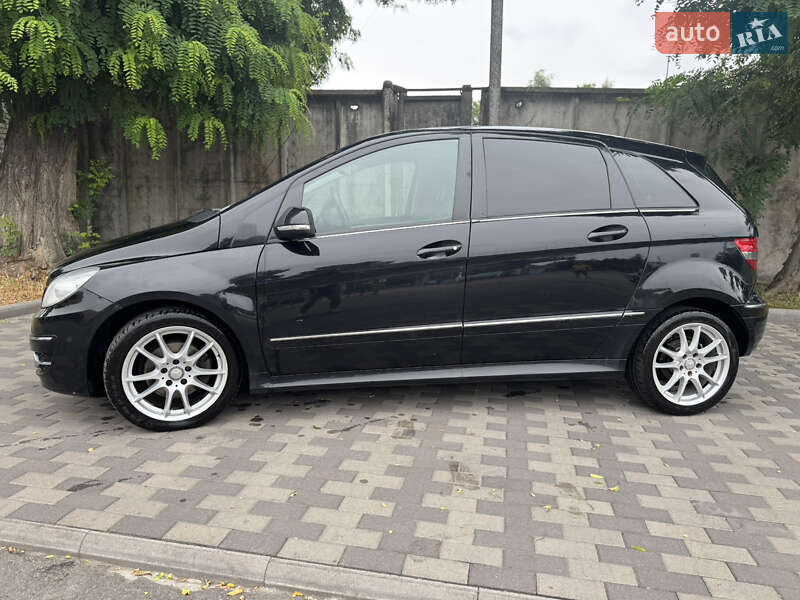 Mercedes-benz B-class (2009)