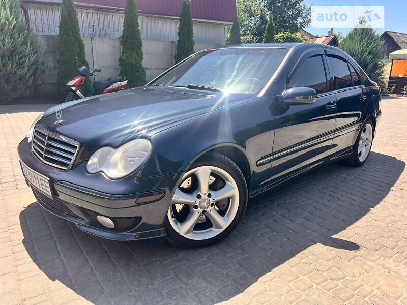 Mercedes-benz C 230 (2005)