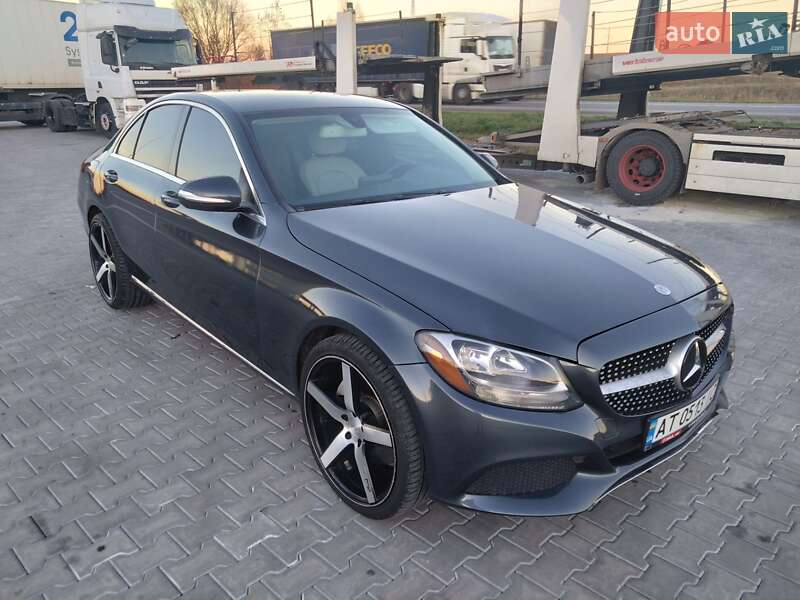 Mercedes-benz C 300 (2015)