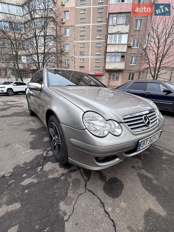 Mercedes-benz C-class (2004)