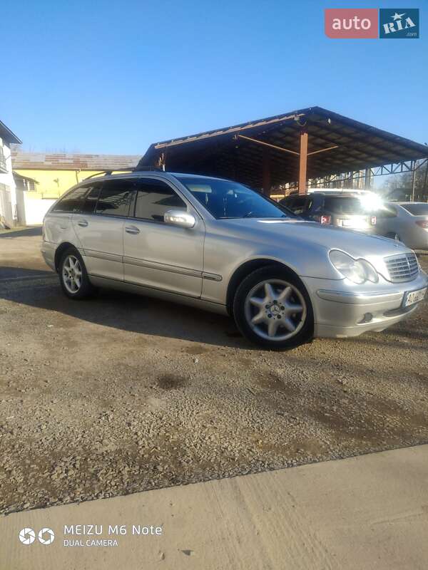Mercedes-benz C-class (2004)