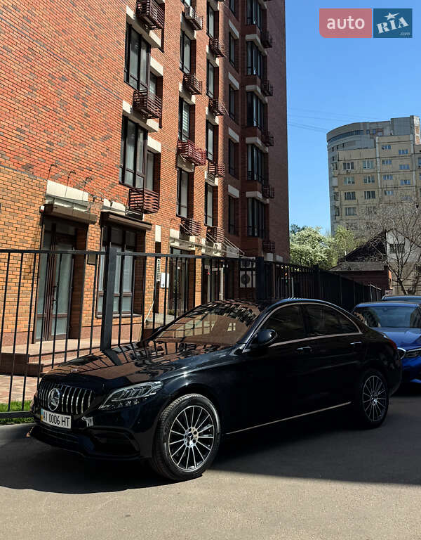 Mercedes-benz C-class (2018)