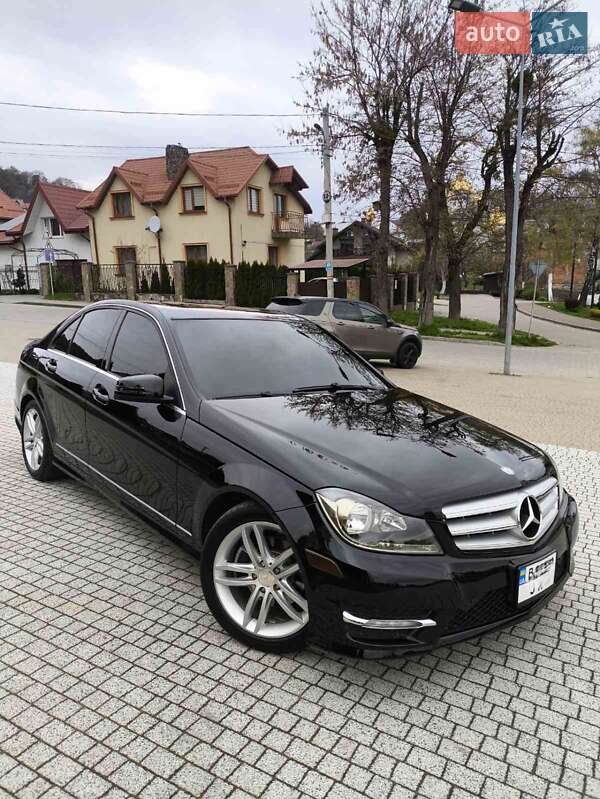 Mercedes-benz C-class (2012)