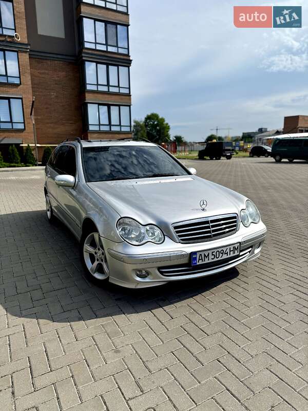 Mercedes-benz C-class (2004)