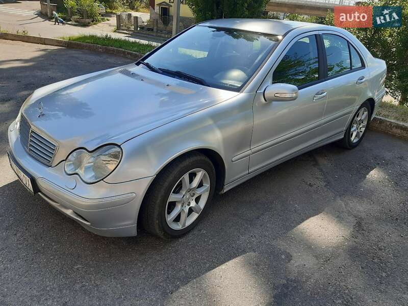 Mercedes-benz C-class (2006)