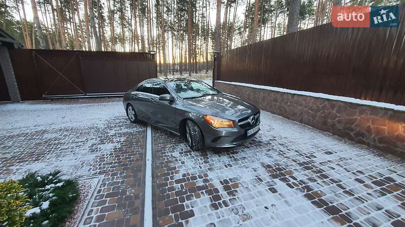Mercedes-benz Cla 250 (2017)