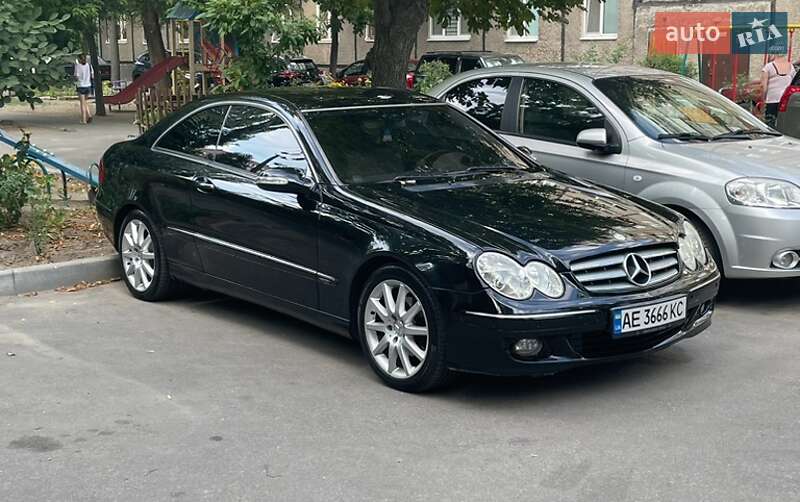 Mercedes-benz Clk-class (2005)