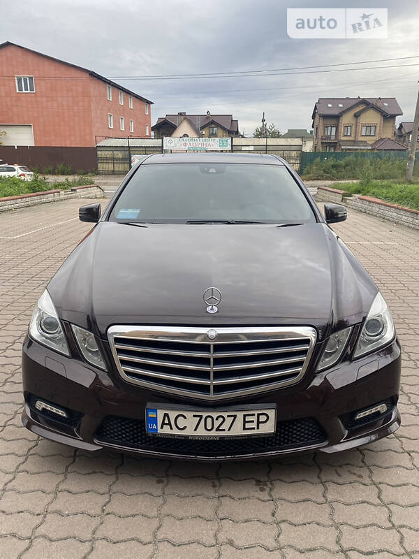 Mercedes-benz E-class (2009)