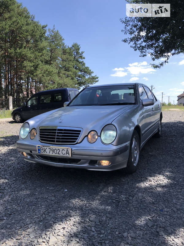 Mercedes-benz E 270 cdi (2001)