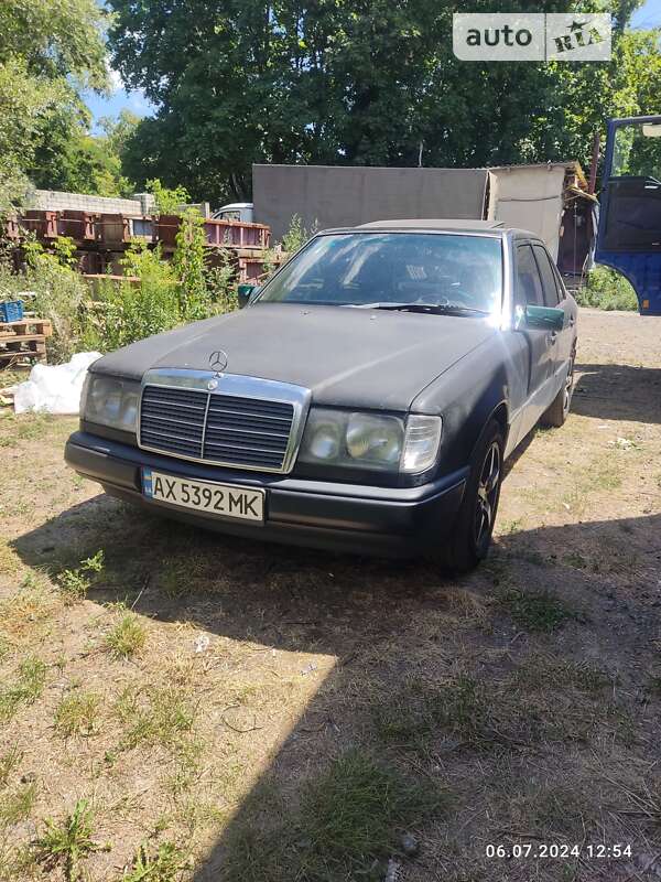 Mercedes-benz 200 d (1992)