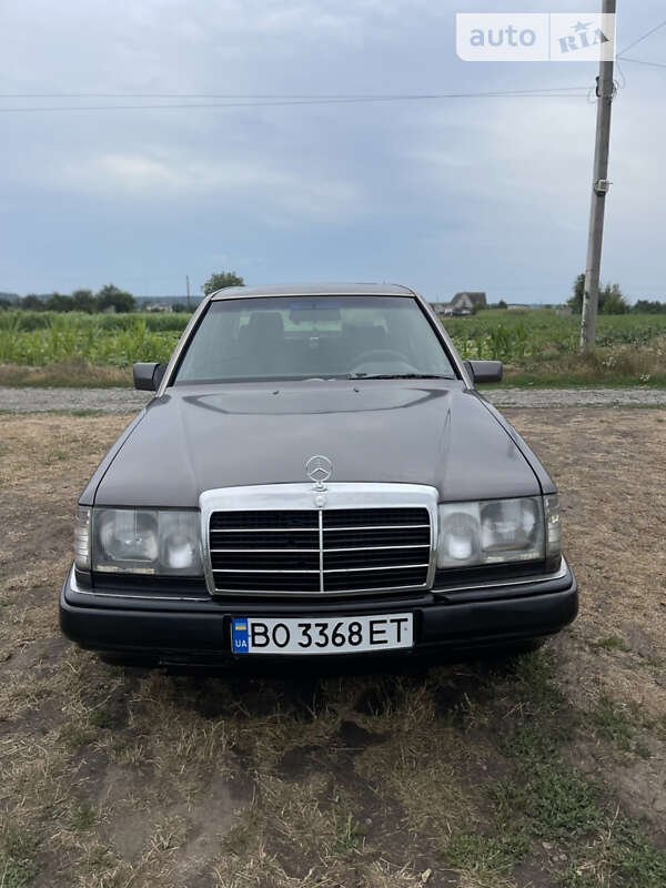 Mercedes-benz E-class (1991)
