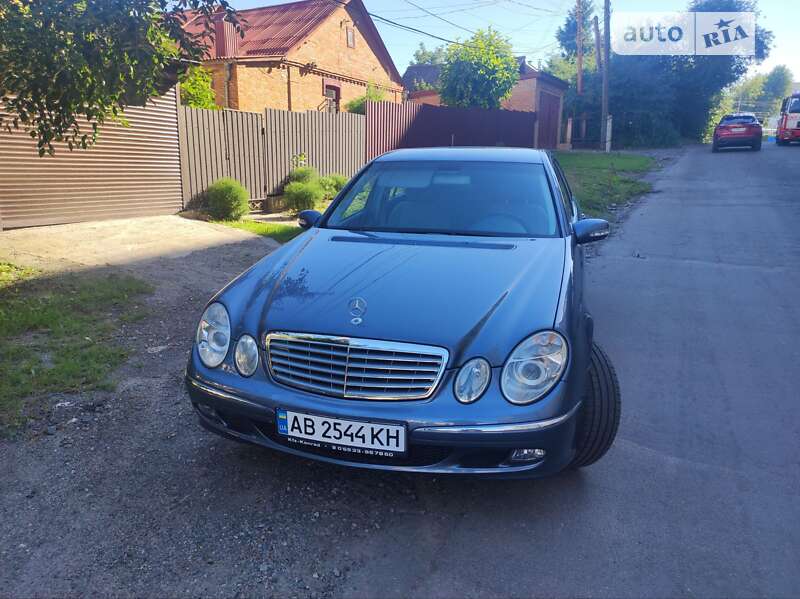 Mercedes-benz E 200 cdi (2005)