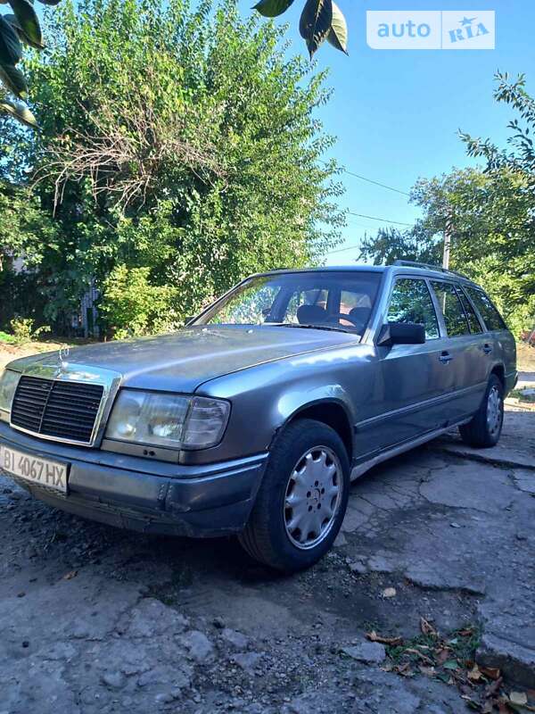 Mercedes-benz 200 (1988)
