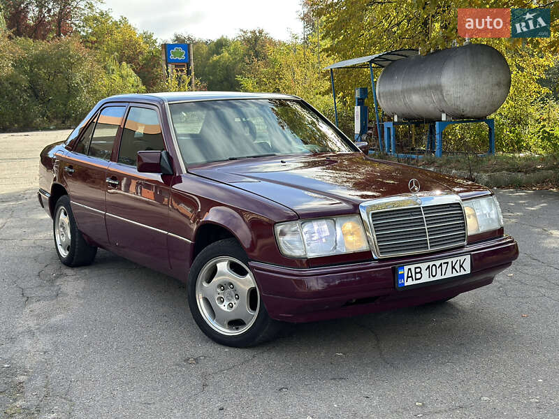 Mercedes-benz 200 d (1992)