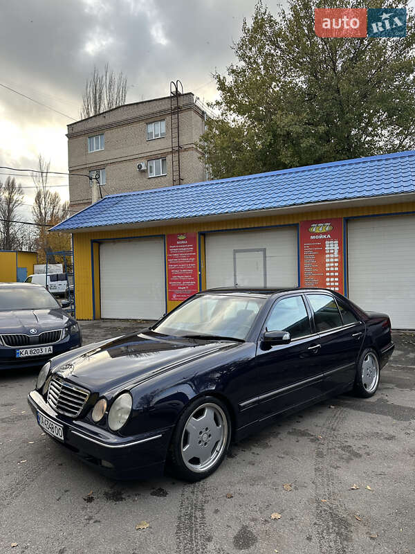 Mercedes-benz E 200 cdi (2001)