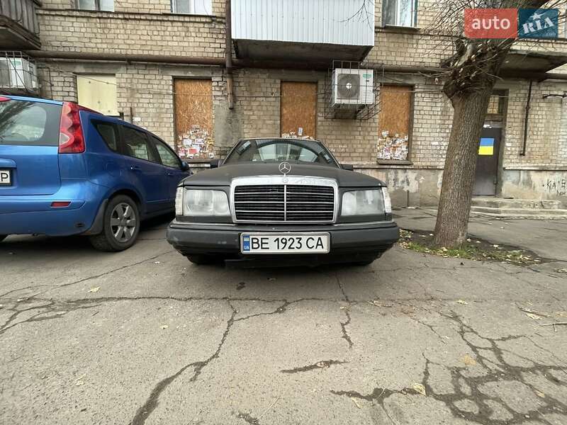 Mercedes-benz 250 (1992)
