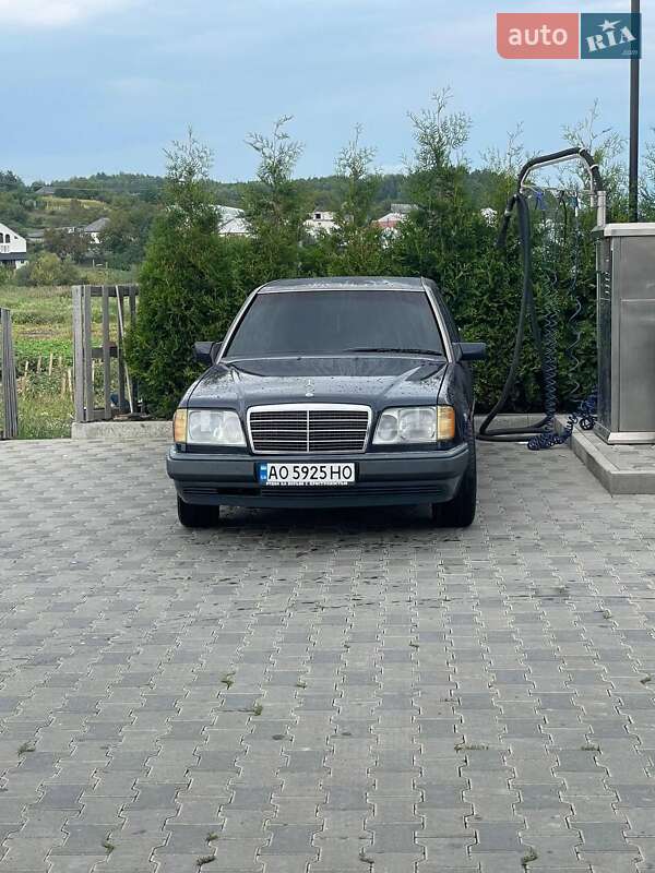 Mercedes-benz E-class (1994)