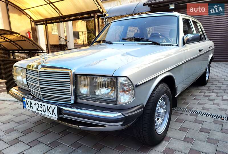 Mercedes-benz E-class (1985)