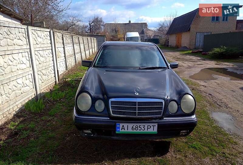 Mercedes-benz E-class (1999)