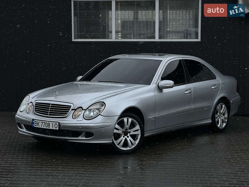 Mercedes-benz E-class (2003)