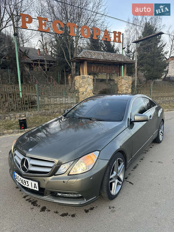 Mercedes-benz E-class (2011)