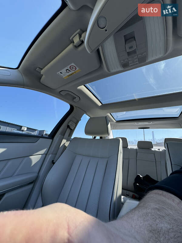 Mercedes-benz E-class (2013)