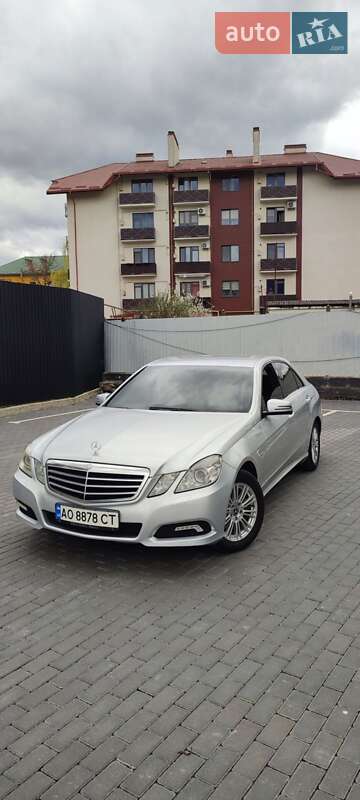 Mercedes-benz E-class (2009)