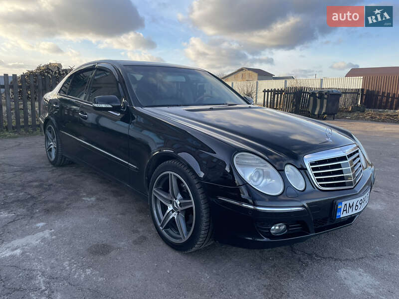 Mercedes-benz E-class (2006)