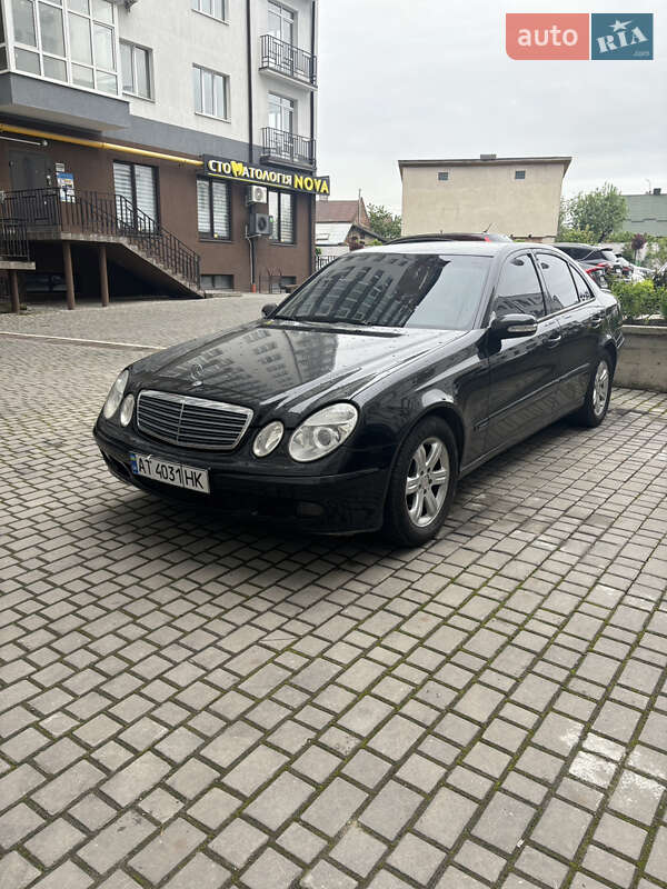 Mercedes-benz E-class (2002)