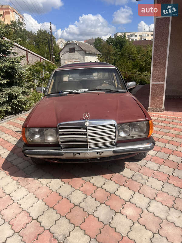 Mercedes-benz E-class (1982)