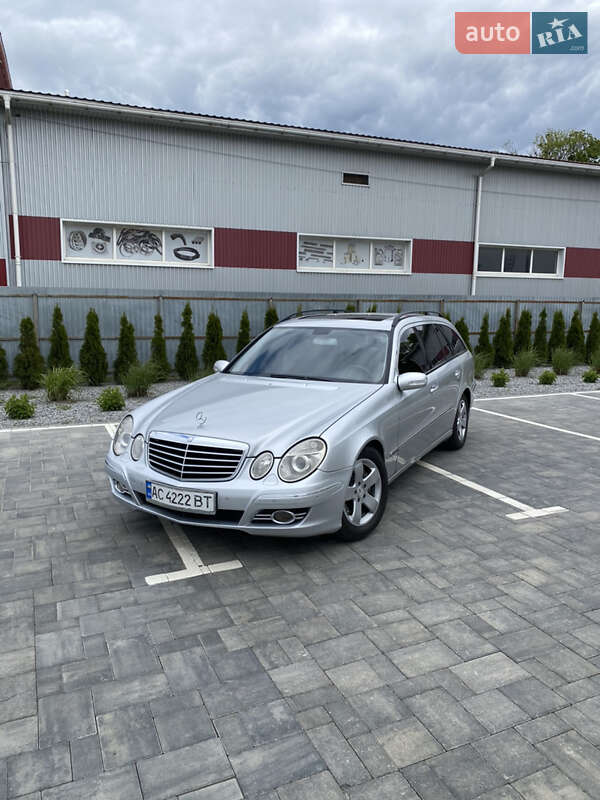Mercedes-benz E-class (2004)