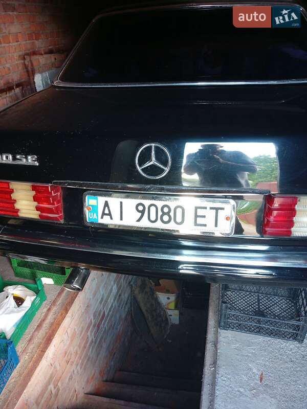 Mercedes-benz E-class (1982)