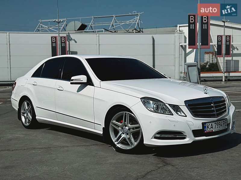 Mercedes-benz E-class (2012)