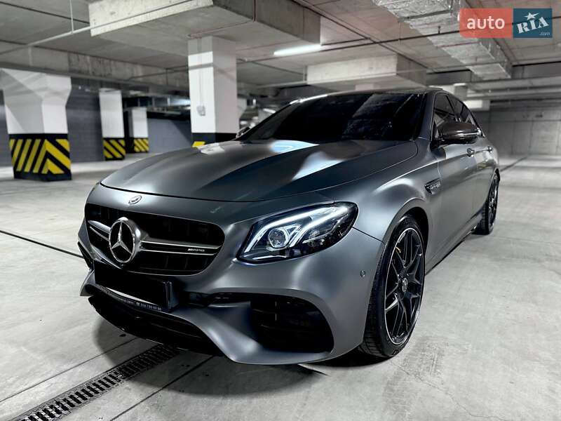 Mercedes-benz E-class (2018)
