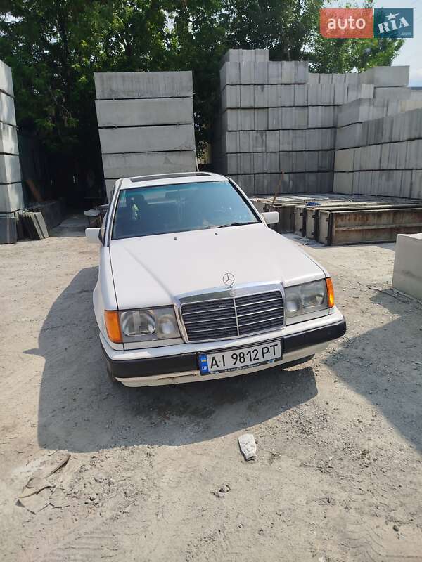 Mercedes-benz E-class (1987)