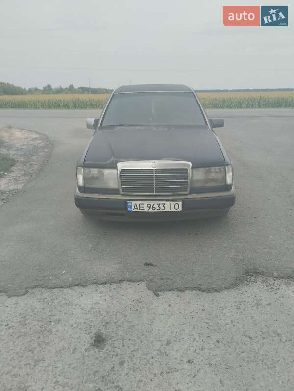 Mercedes-benz E-class (1993)