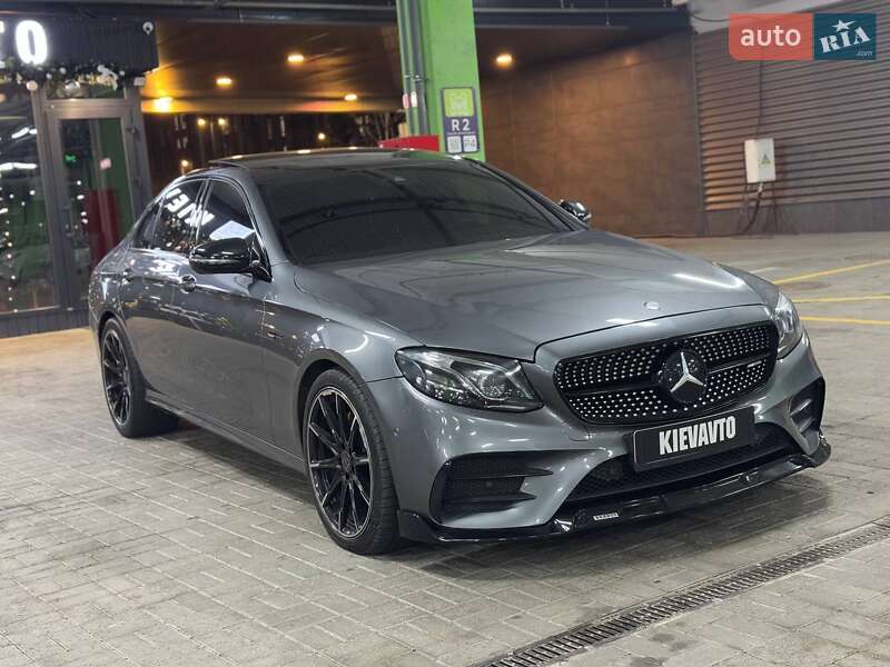 Mercedes-benz E-class (2016)