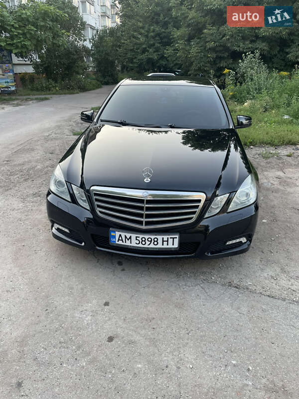 Mercedes-benz E-class (2010)