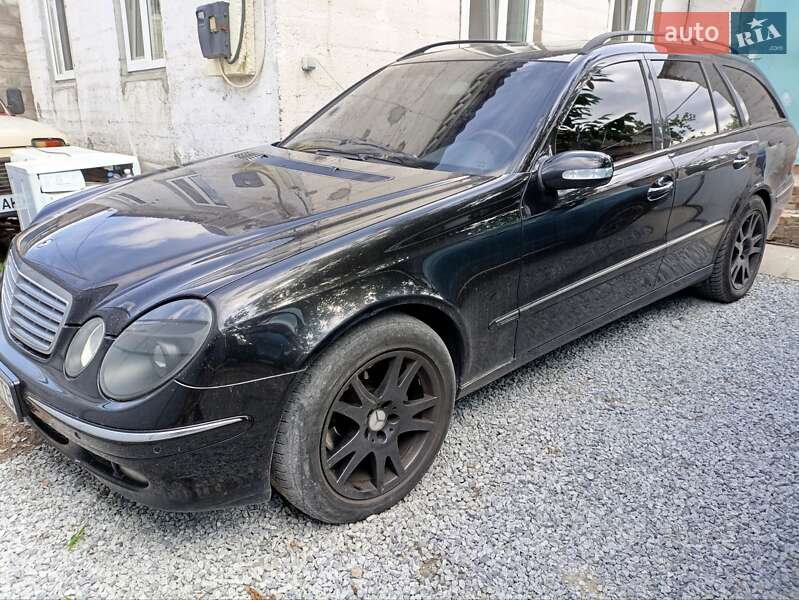 Mercedes-benz E-class (2003)