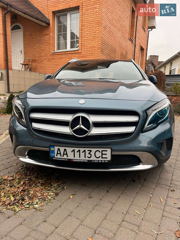 Mercedes-benz Gla-class (2015)