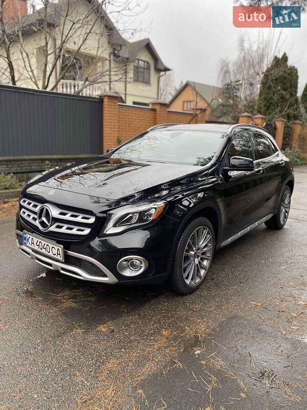 Mercedes-benz Gla-class (2019)